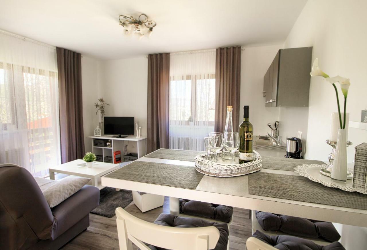 Filip Apartment Rakovica Kültér fotó